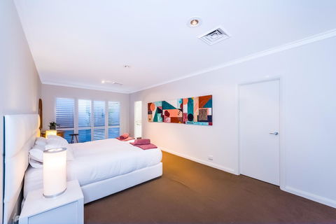 Perth Luxury Accommodation - Tourism Guide 3