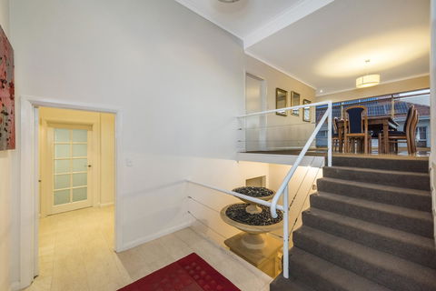 Perth Luxury Accommodation - Tourism Guide 31
