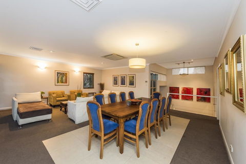 Perth Luxury Accommodation - Tourism Guide 24