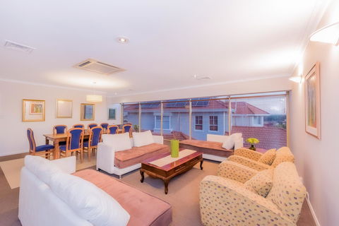 Perth Luxury Accommodation - Tourism Guide 6