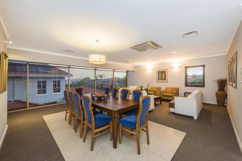 Perth Luxury Accommodation - Tourism Guide 34