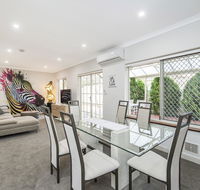 Luxury Federation Style Home - Sleeps 10 - Travel Search