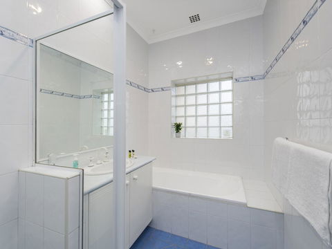 Luxury Federation Style Home - Sleeps 10 - Travel Search 14