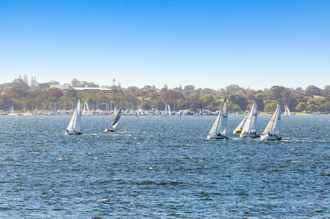 Como South Perth Villa - Travel Search 16