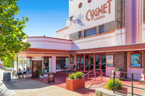 Como South Perth Villa - Travel Search 13