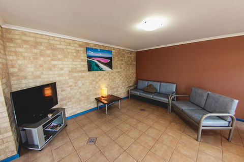 Esperance Foreshore Apartments - Tourism Guide 42