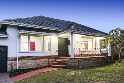 Big House Heated Pool 11 Beds Como / South Perth / Applecross - Travel Search 5