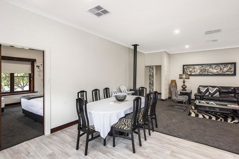 Big House Heated Pool 11 Beds Como / South Perth / Applecross - Travel Search 13