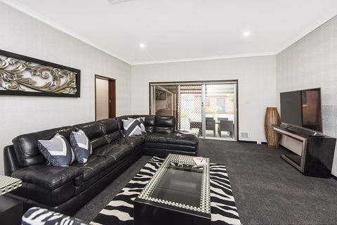 Big House Heated Pool 11 Beds Como / South Perth / Applecross - Travel Search 12