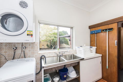 Big House Heated Pool 11 Beds Como / South Perth / Applecross - Travel Search 23