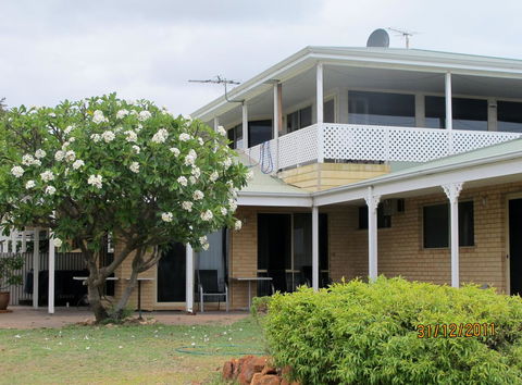 Kalbarri Riverfront Unit - Tourism Guide 2