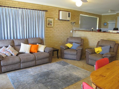 Kalbarri Riverfront Unit - Tourism Guide 17