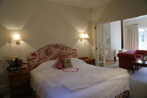Two Sisters Chalets - Travel Agents 22