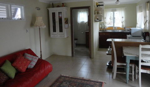 Di's Cabin In Dwellingup - Travel Search 16