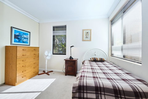 Fremantle Townhouse Unit 4 - Travel Search 12