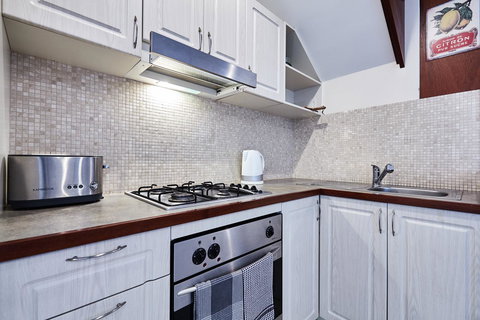 Fremantle Townhouse Unit 4 - Travel Search 7