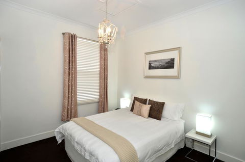 Albany Central Apartments - Travel Agents 21