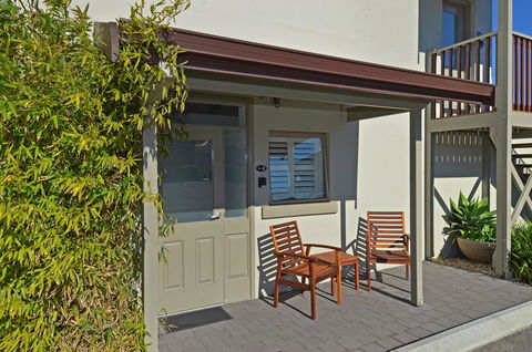 Albany Central Apartments - Travel Agents 9