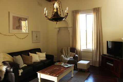 Bickley Valley Cottage - Travel Search 4