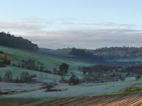 Bickley Valley Cottage - Travel Search 6