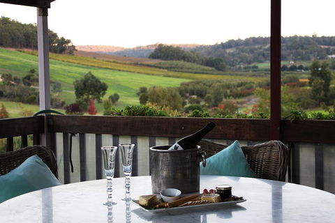 Bickley Valley Cottage - Travel Search 1