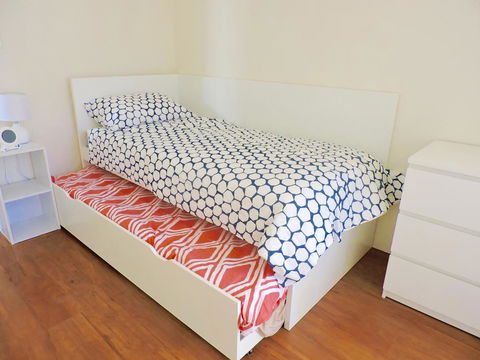 Silver Gull Family Retreat - Travel Agents 8