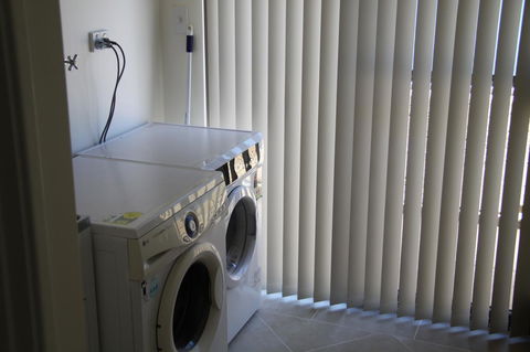 Byford House On The Scarp - Travel Agents 19