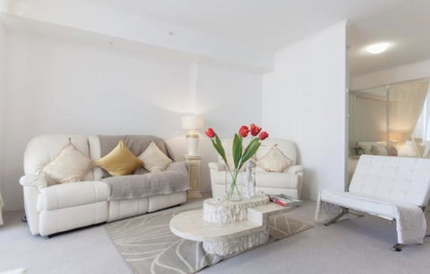 Perth Luxury City Apartment- Free Parking - Travel Search 0