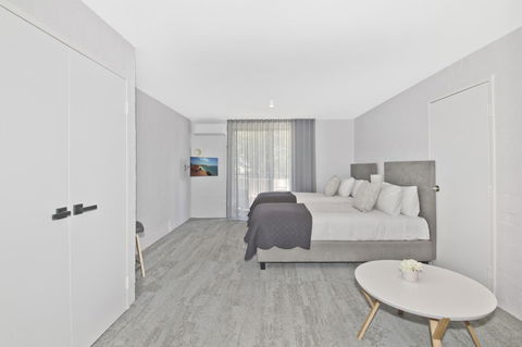 Atrium Hotel Mandurah - Travel Search 23