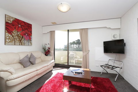 Atrium Hotel Mandurah - Travel Search 42