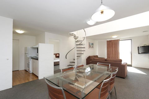 Atrium Hotel Mandurah - Travel Search 17