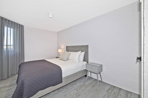 Atrium Hotel Mandurah - Travel Search 35