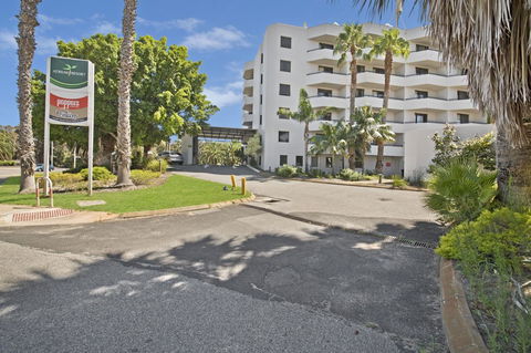 Atrium Hotel Mandurah - Travel Search 28