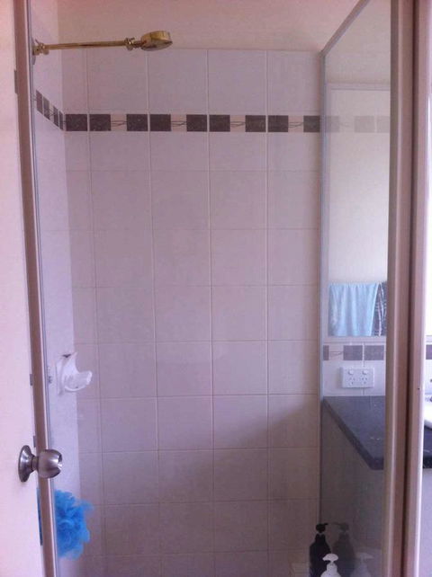 House Close To Airport - Travel Search 1