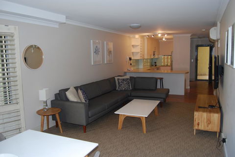 Absolute Beachfront Scarborough - Tourism Guide 1