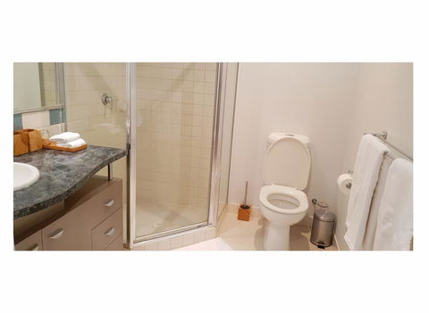 Stylish 1BDR Unit In The Heart Of Subiaco - Travel Search 9