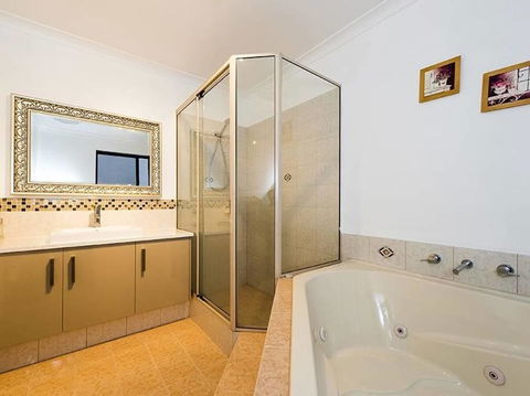 Highgate Modern Home (4 Mins To Perth City) - Tourism Guide 7