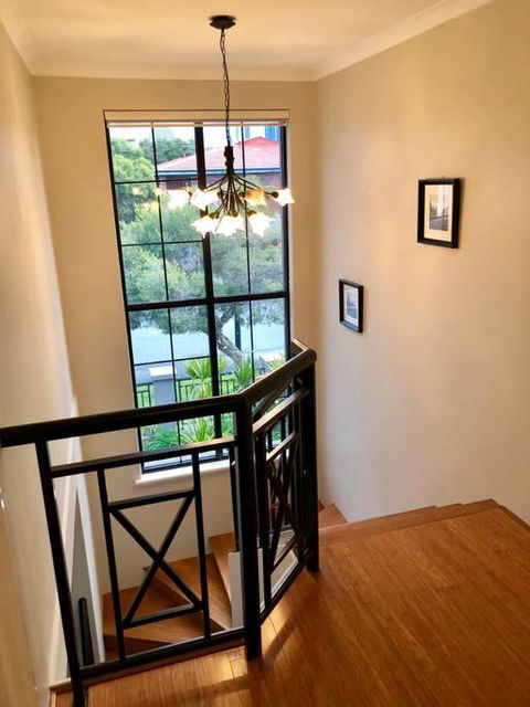 Highgate Modern Home (4 Mins To Perth City) - Tourism Guide 17