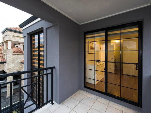 Highgate Modern Home (4 Mins To Perth City) - Tourism Guide 0