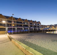Dolphin Quay Apartments - Tourism Guide