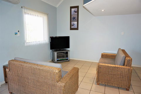 Osprey Holiday Village Unit 122 2 Bedroom - Tourism Guide 2
