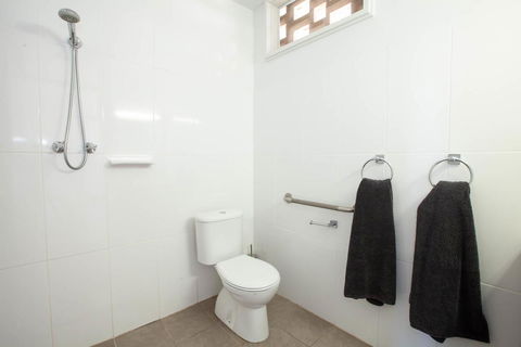 EUCLA MOTOR HOTEL - Travel Search 5