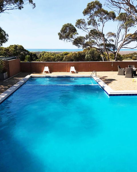 EUCLA MOTOR HOTEL - Travel Search 37
