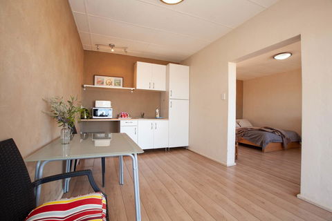 EUCLA MOTOR HOTEL - Travel Search 14