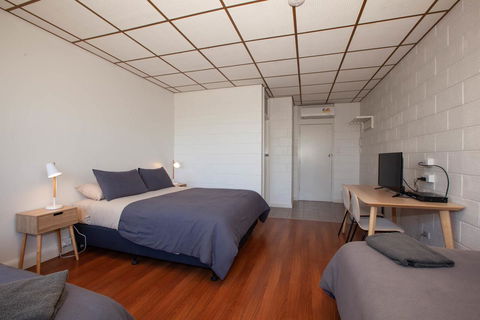 EUCLA MOTOR HOTEL - Travel Search 3