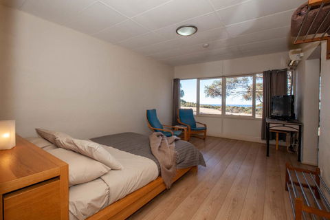 EUCLA MOTOR HOTEL - Travel Search 17