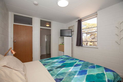 EUCLA MOTOR HOTEL - Travel Search 23
