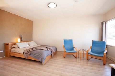 EUCLA MOTOR HOTEL - Travel Search 16