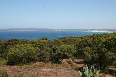 Aqua Views - Tourism Guide 12