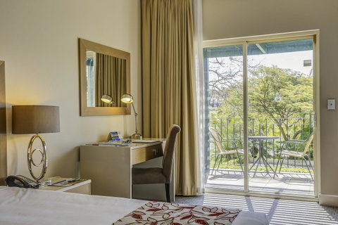 Joondalup Resort - Tourism Guide 4
